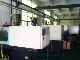 塑膠模具熱流（liú）道係統