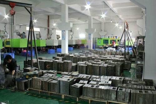 注塑模具製造側向（xiàng）分型抽芯機（jī）構的分類