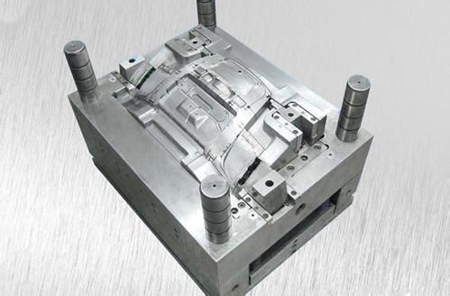 生產類的模具如何（hé）保養_深圳亚洲精品久久久无码模具